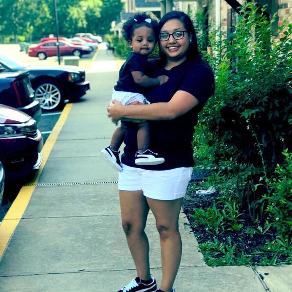 Meet your Posher, Rayette - Picture 1 of 1